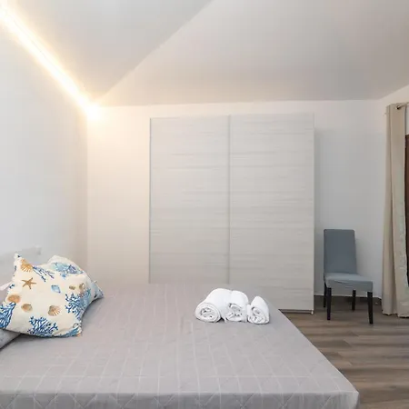 Mavi Primo Piano * Palau